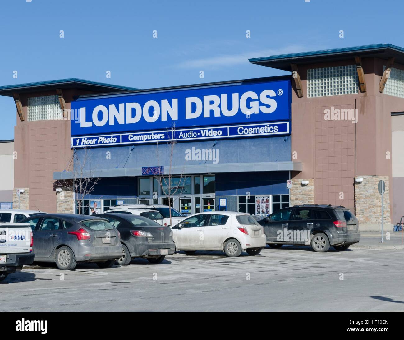 Canada drug store hires stock photography and images Alamy