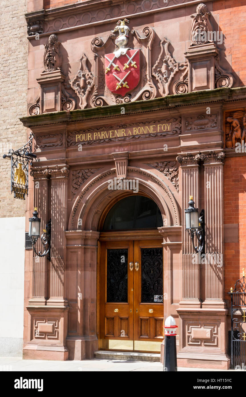 Entrance to Cutlers' Hall - the home of the Worshipful Company of Cutlers, one of the Livery Companies of the City of London. Located in Warwick Lane. Stock Photo