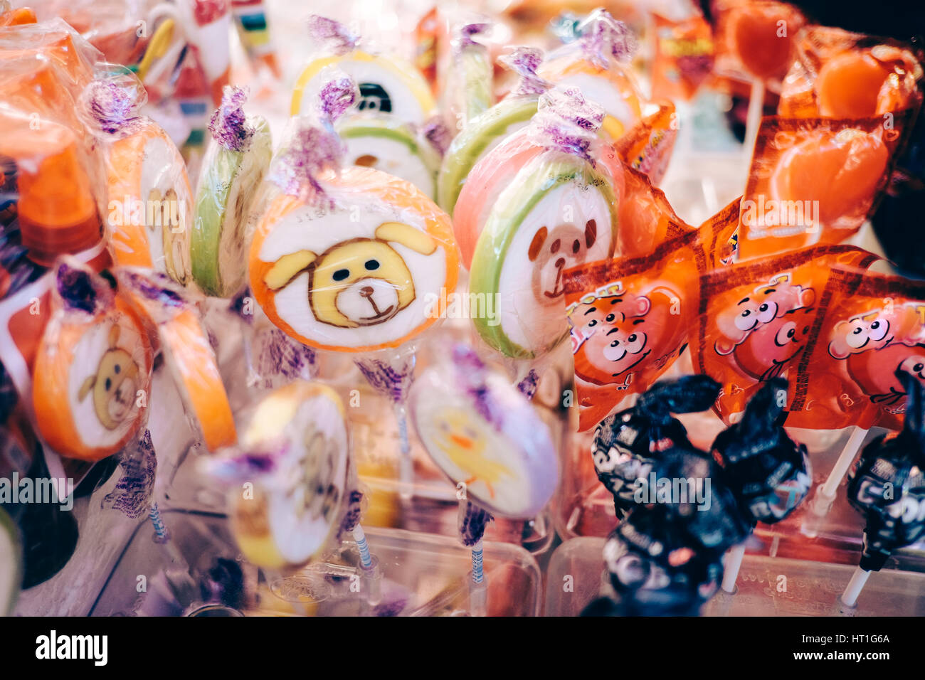 Lollipops hi-res stock photography and images - Alamy