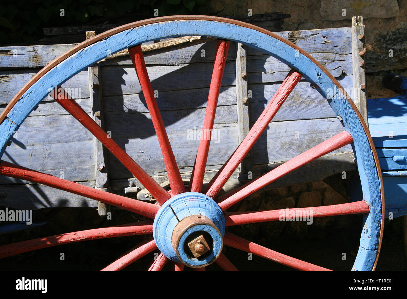 Ancient cart wheel hi-res stock photography and images - Alamy