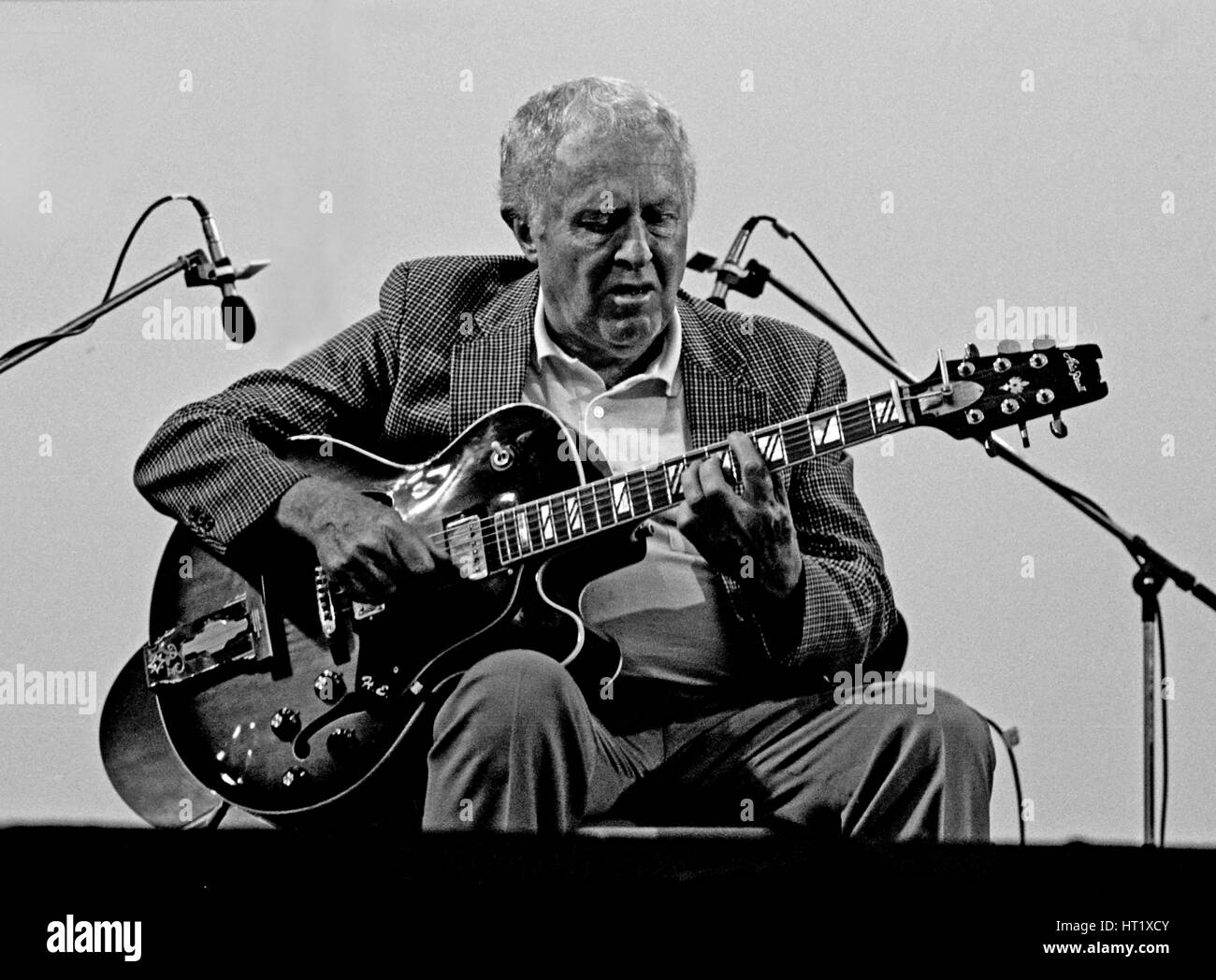 Herb Ellis, Capital Jazz, Knebworth, July 1982. Artist Brian O'Connor