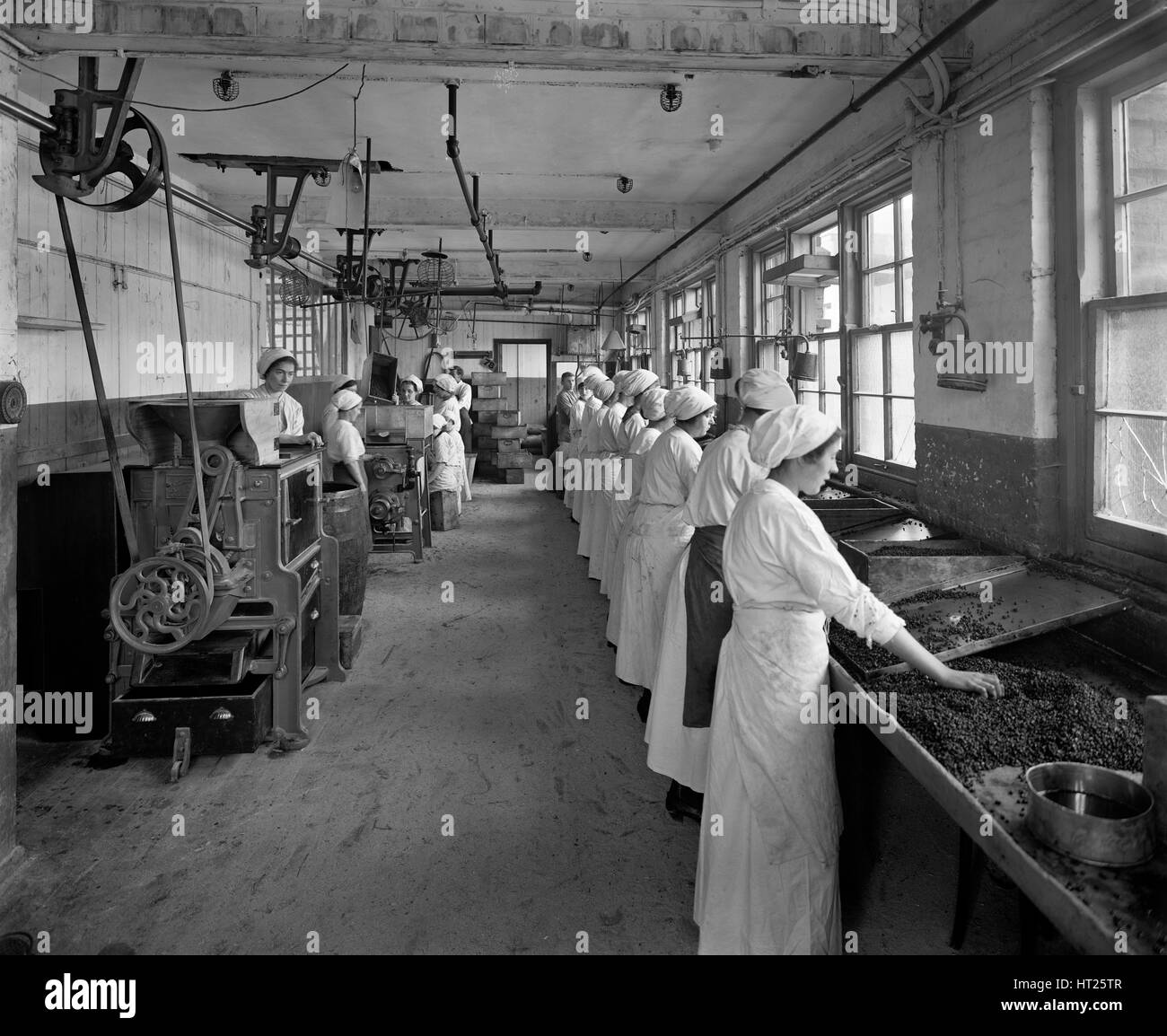 Food production, J Lyons & Co Ltd, Cadby Hall food factory, Hammersmith