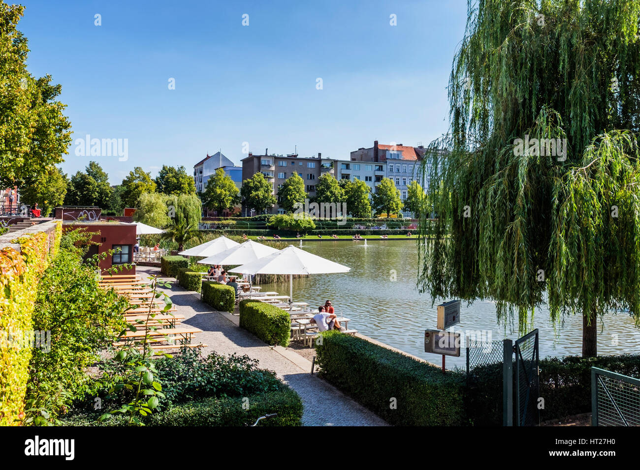 Berlin Engelbecken Park. A City Park with pleasant lake, café and flower  garden used for picnics and leisure.Ornamental dam on Mitte-Kreuzberg  border Stock Photo - Alamy