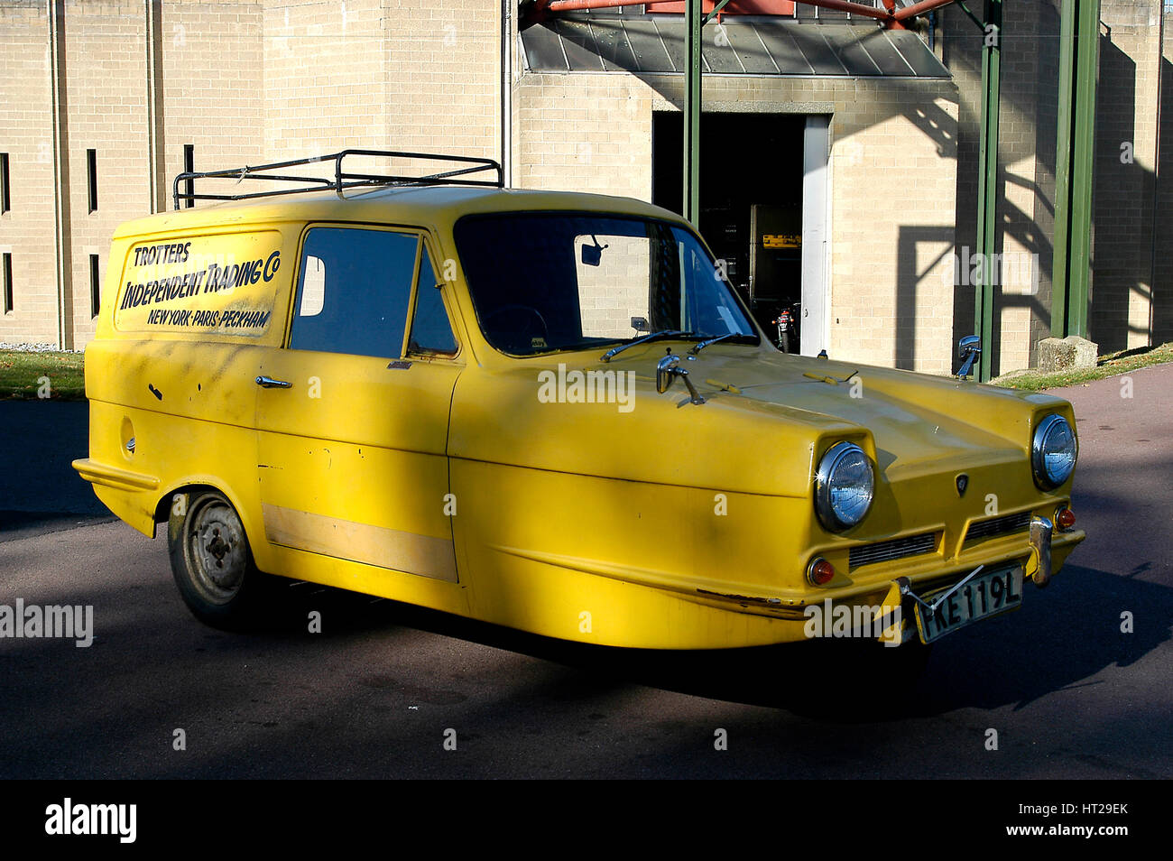 Only Fools And Horses Yellow Robin Reliant Hi res Stock Photography And 