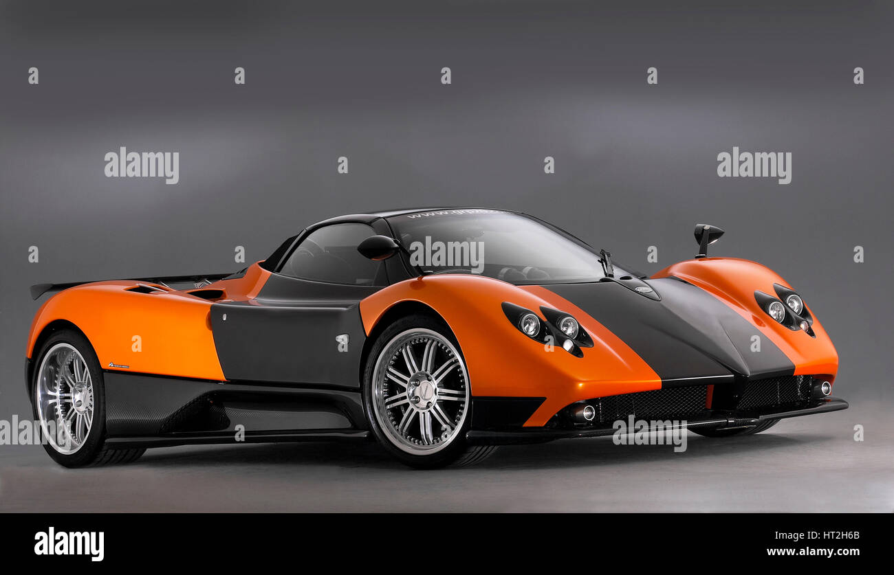 Pagani Zonda R Side View