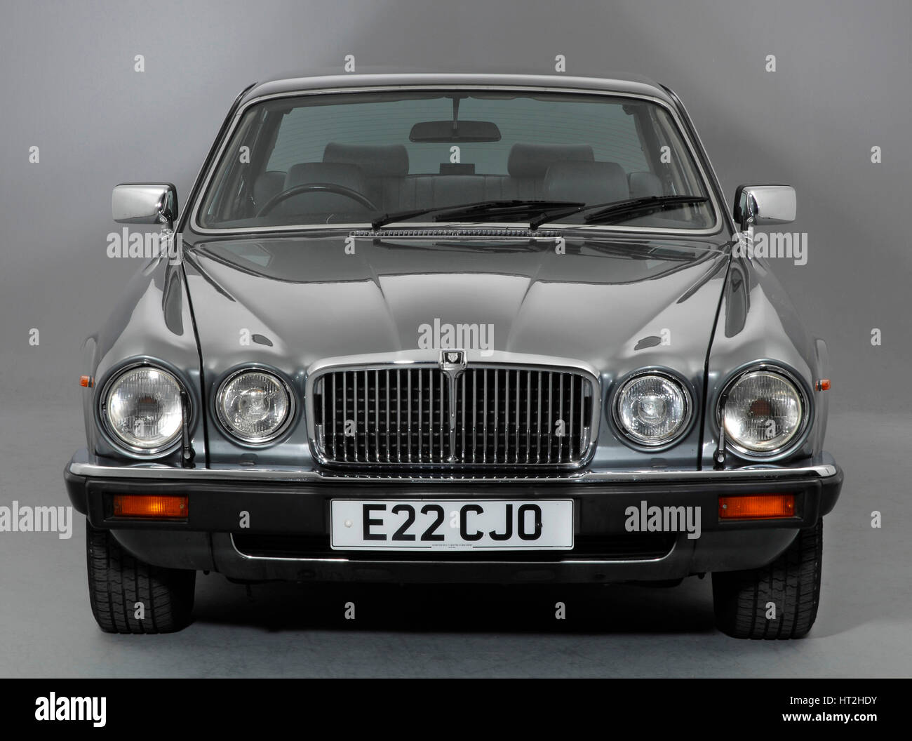 Jaguar sovereign hi-res stock photography and images - Alamy