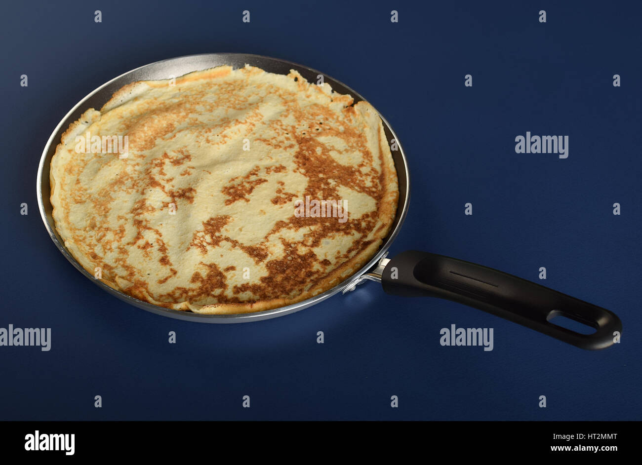 Fry pan, perfect for your delicious pancakes Stock Photo Alamy