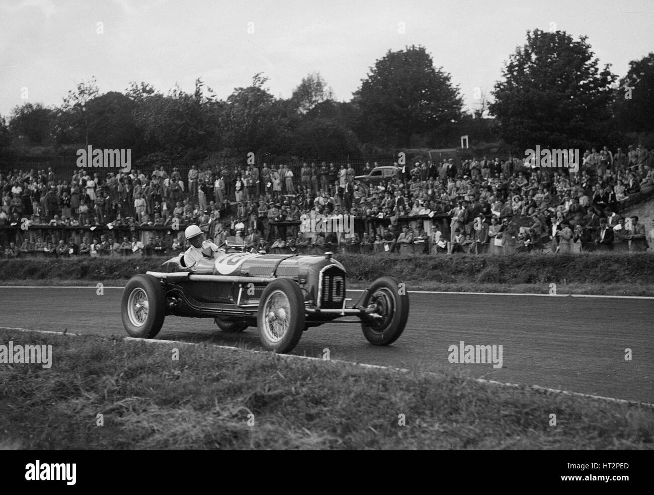 Alfa Romeo of Kenneth Evans racing at Crystal Palace, London, 1939. Artist: Bill Brunell. Stock Photo