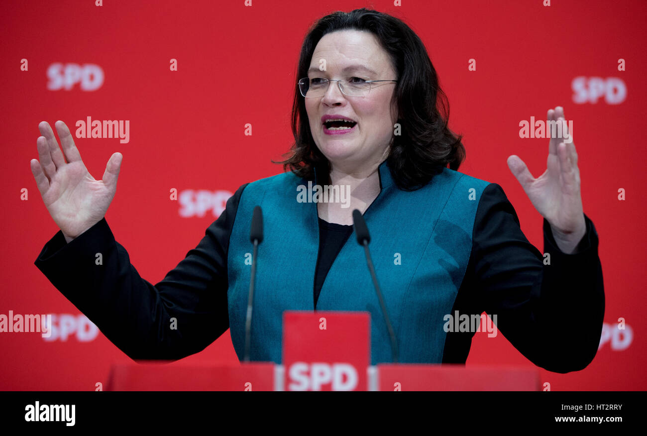 German labour minister Andrea Nahles presents adjustments proposed by Germany's Social Democratic Party (SPD) to the Agenda 2010 reform series, which was aimed at overhauling the German welfare system and labour relations, during a press conference held in Berlin, Germany, 06 March 2017. Under the plan, unemployed individuals would be entitled to receive unemployment benefits for an extended period of time if they receive further training. Photo: Kay Nietfeld/dpa Stock Photo