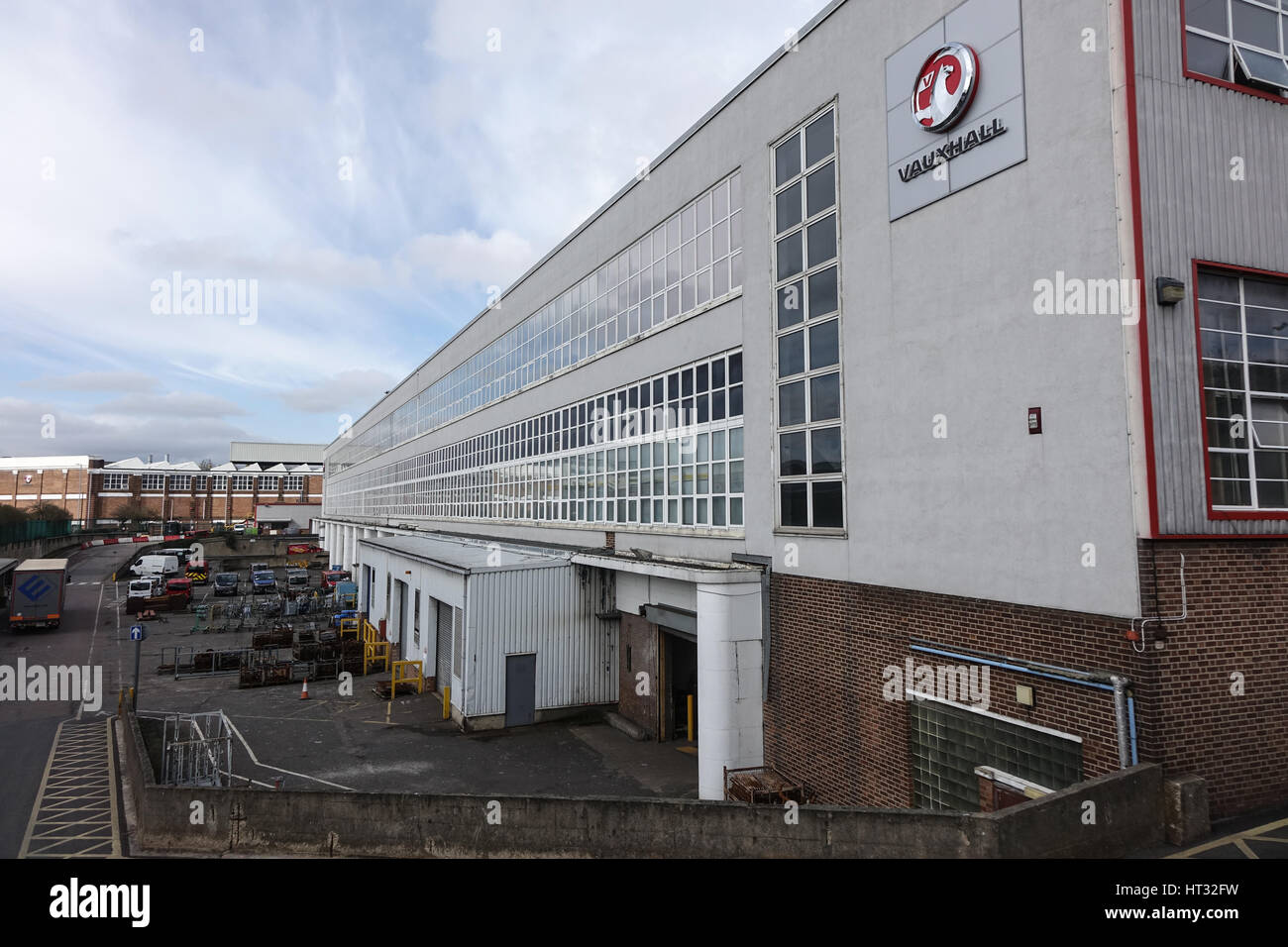 Vauxhall motors luton hires stock photography and images Alamy