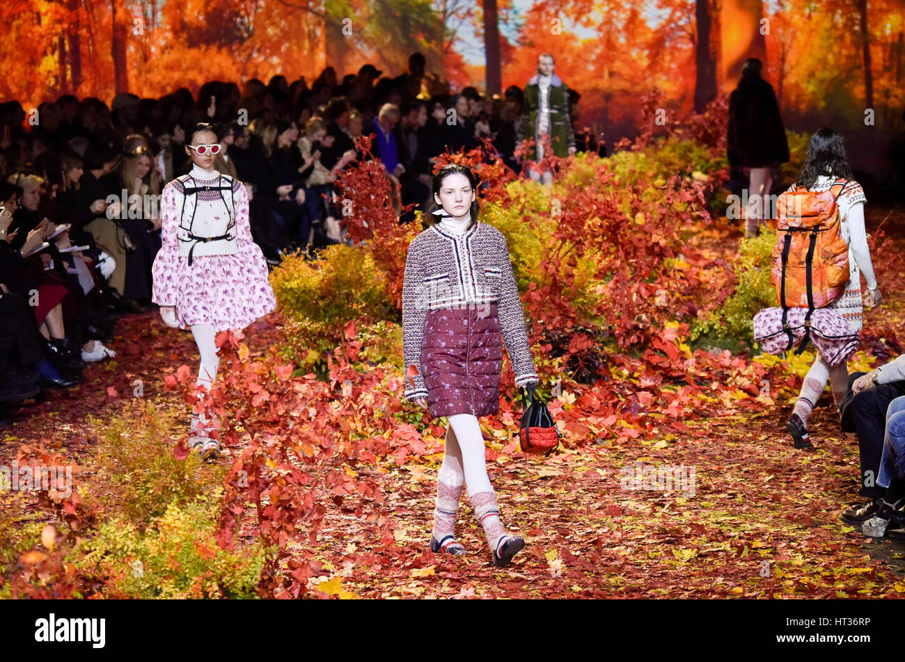moncler stage moncler stage
