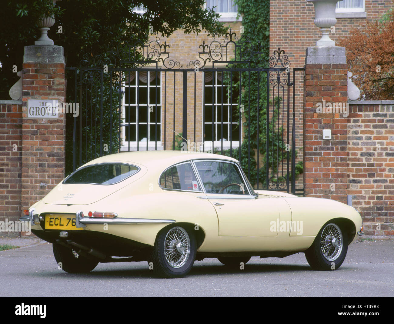 1966 Jaguar E Type 4.2 S1 2+2. Artist: Unknown. Stock Photo