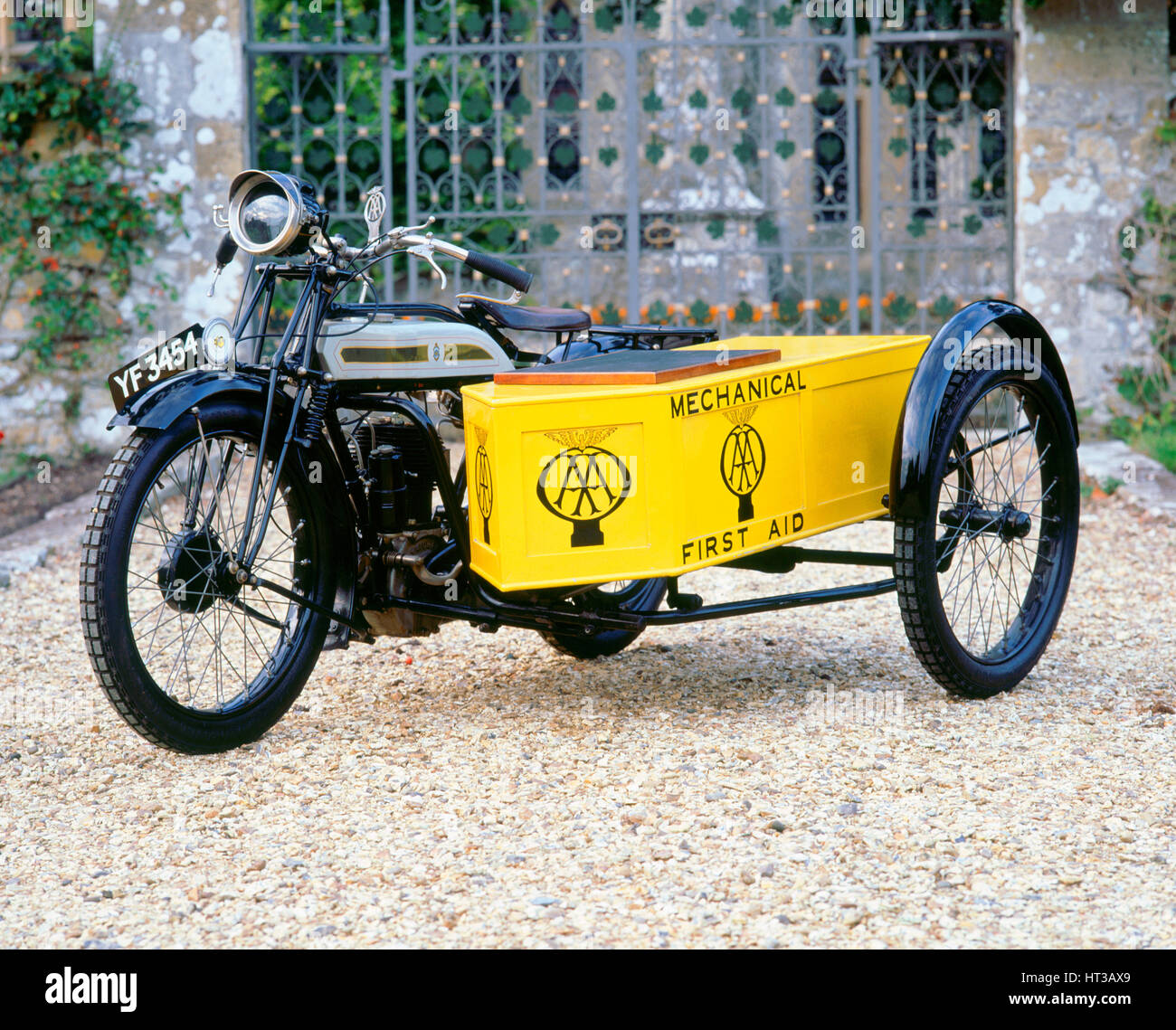 triumph sidecar
