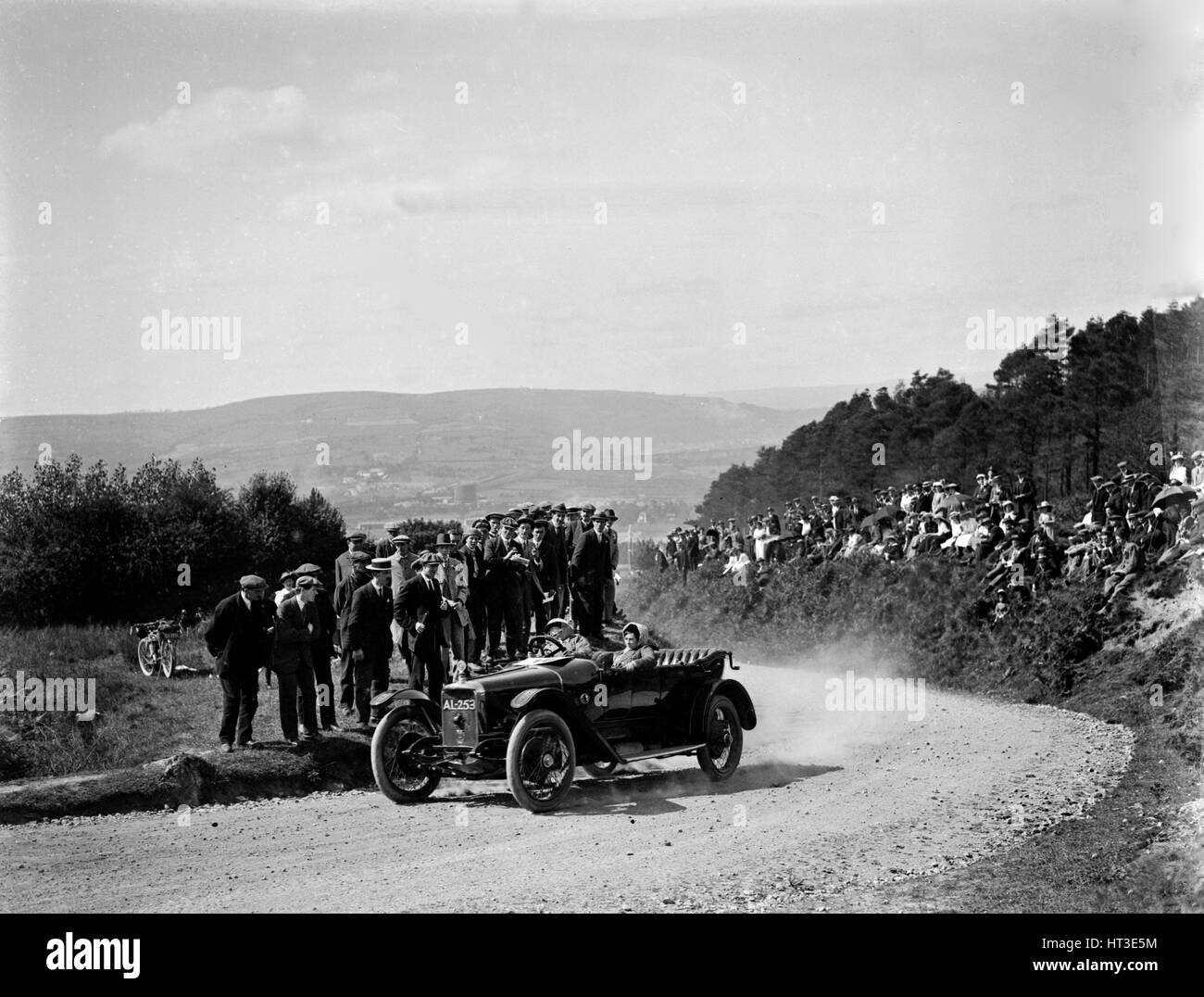 Sunbeam competing in the Caerphilly Hillclimb, Wales, 25 June 1914.   Artist: Bill Brunell. Stock Photo