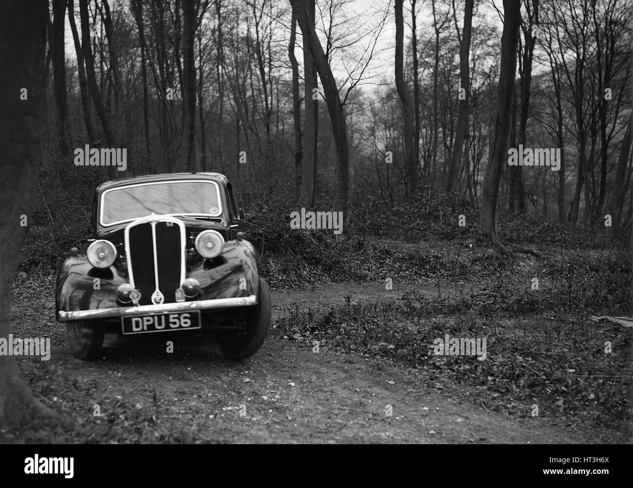 Standard Twelve at the Standard Car Owners Club Southern Counties Trial