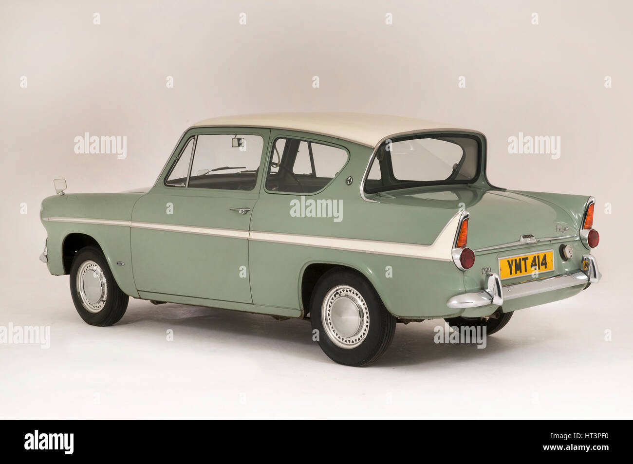 Ford Anglia 1966 Hi res Stock Photography And Images Alamy ford-anglia-1966-hi-res-stock-photography-and-images-alamy