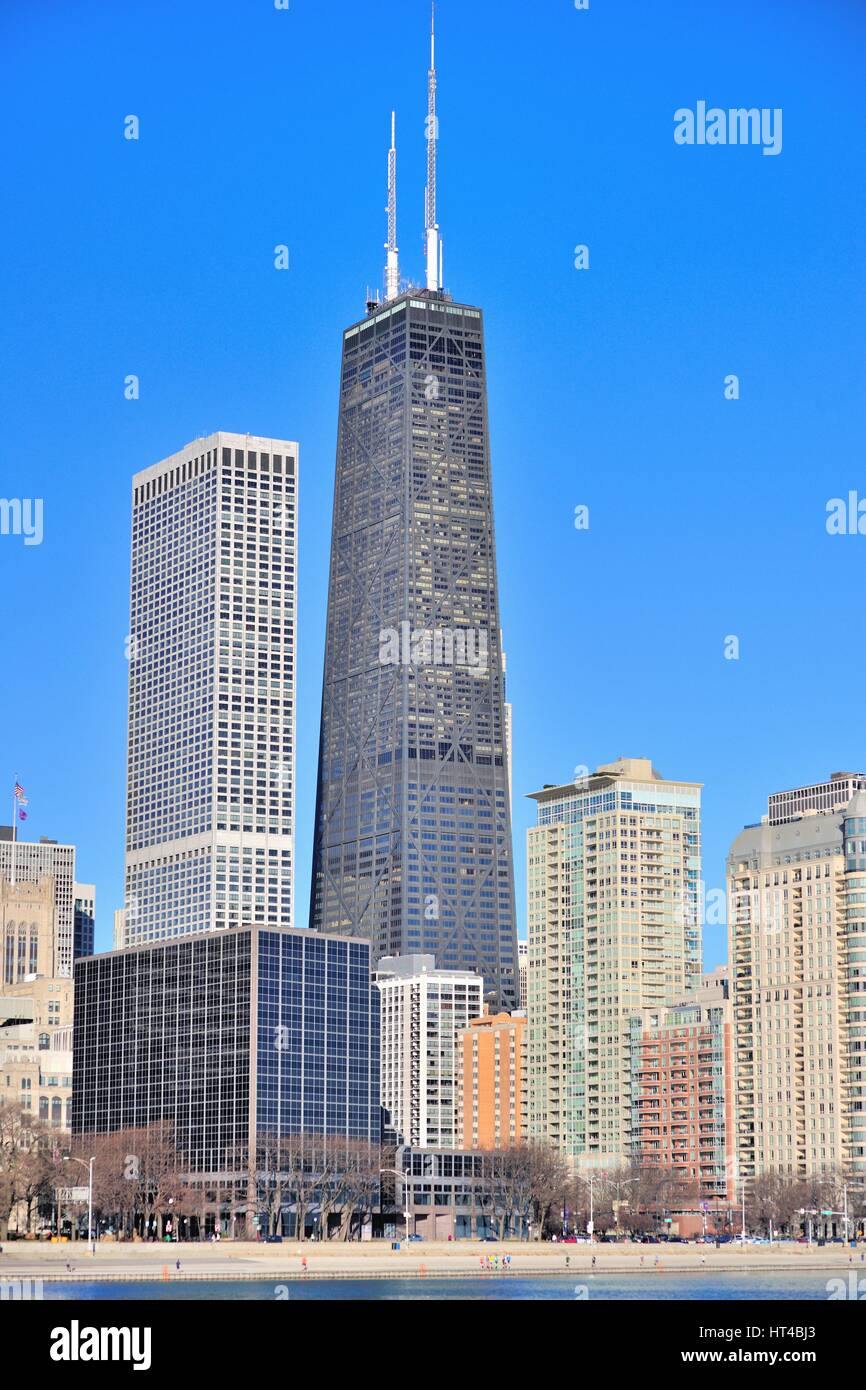 The John Hancock Building dominating the Gold Coast area of Chicago along Lake Shore Drive and the shores of Lake Michigan. Chicago, Illinois, USA. Stock Photo