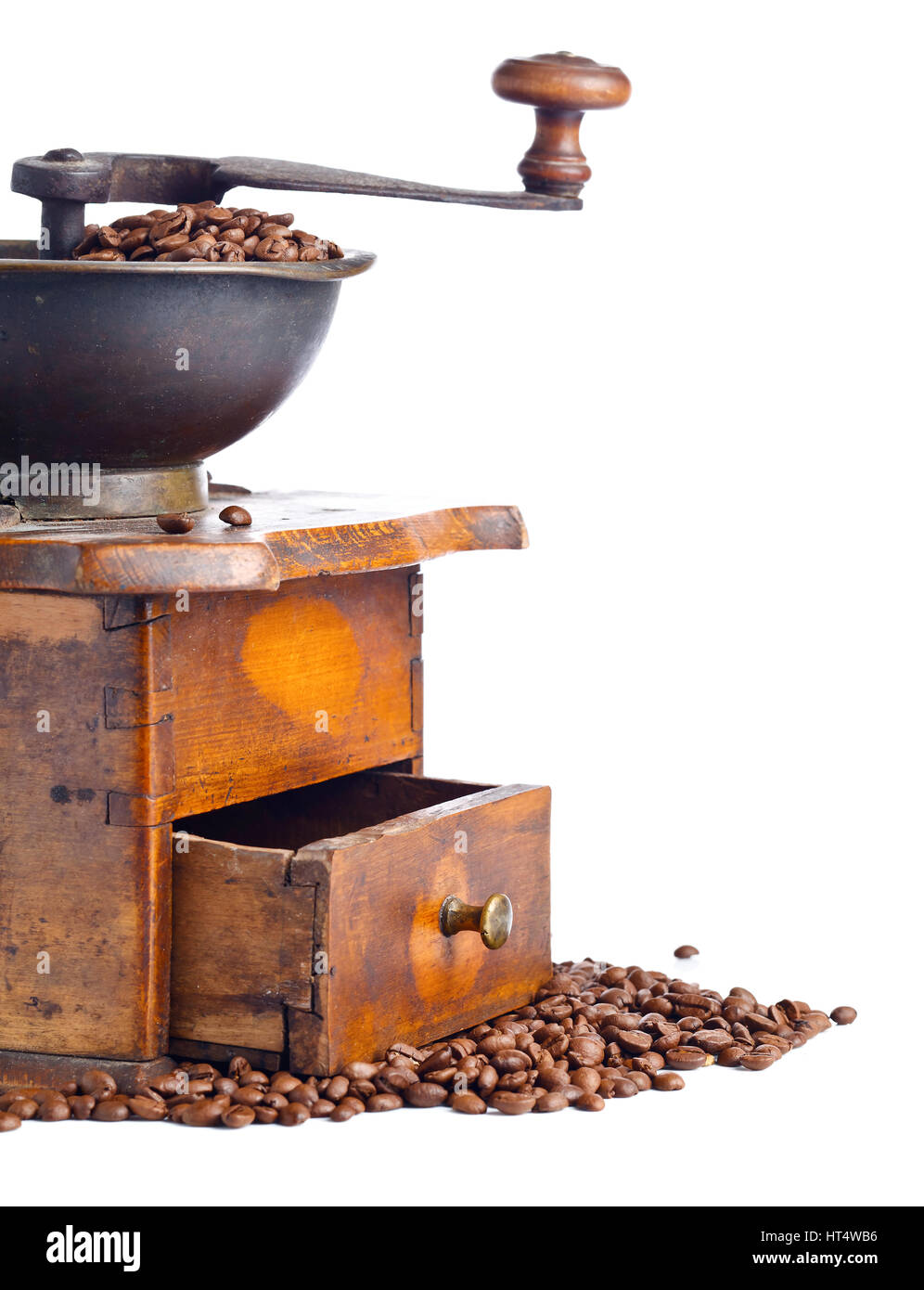 https://c8.alamy.com/comp/HT4WB6/old-coffee-grinder-and-roasted-coffee-beans-isolated-on-white-background-HT4WB6.jpg