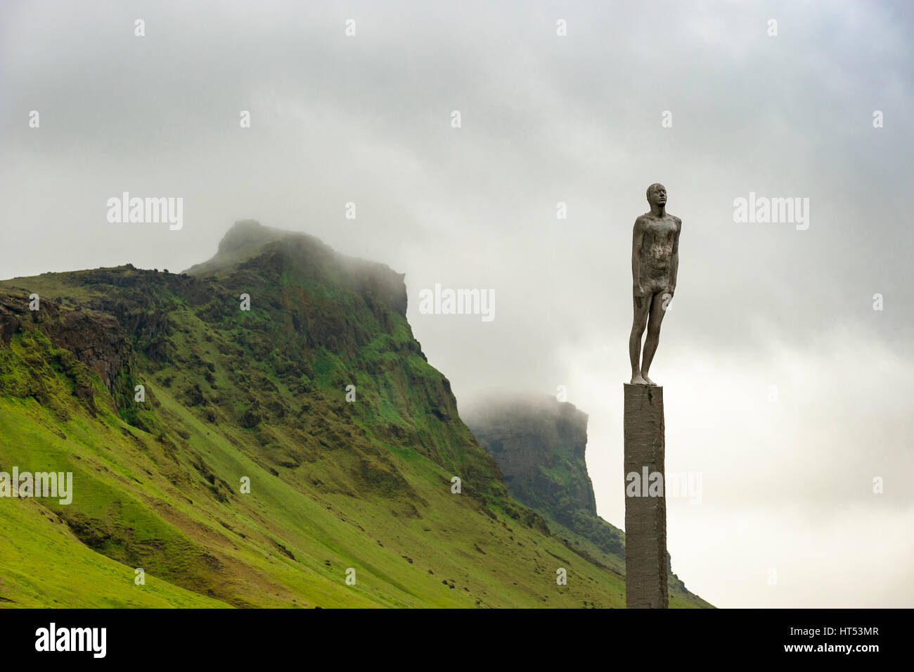 För / Voyage, a sculpture celebrating thousands of years of sea trading between Iceland and Hull / Britain by artist Steinunn Thorarinsdottir. Stock Photo