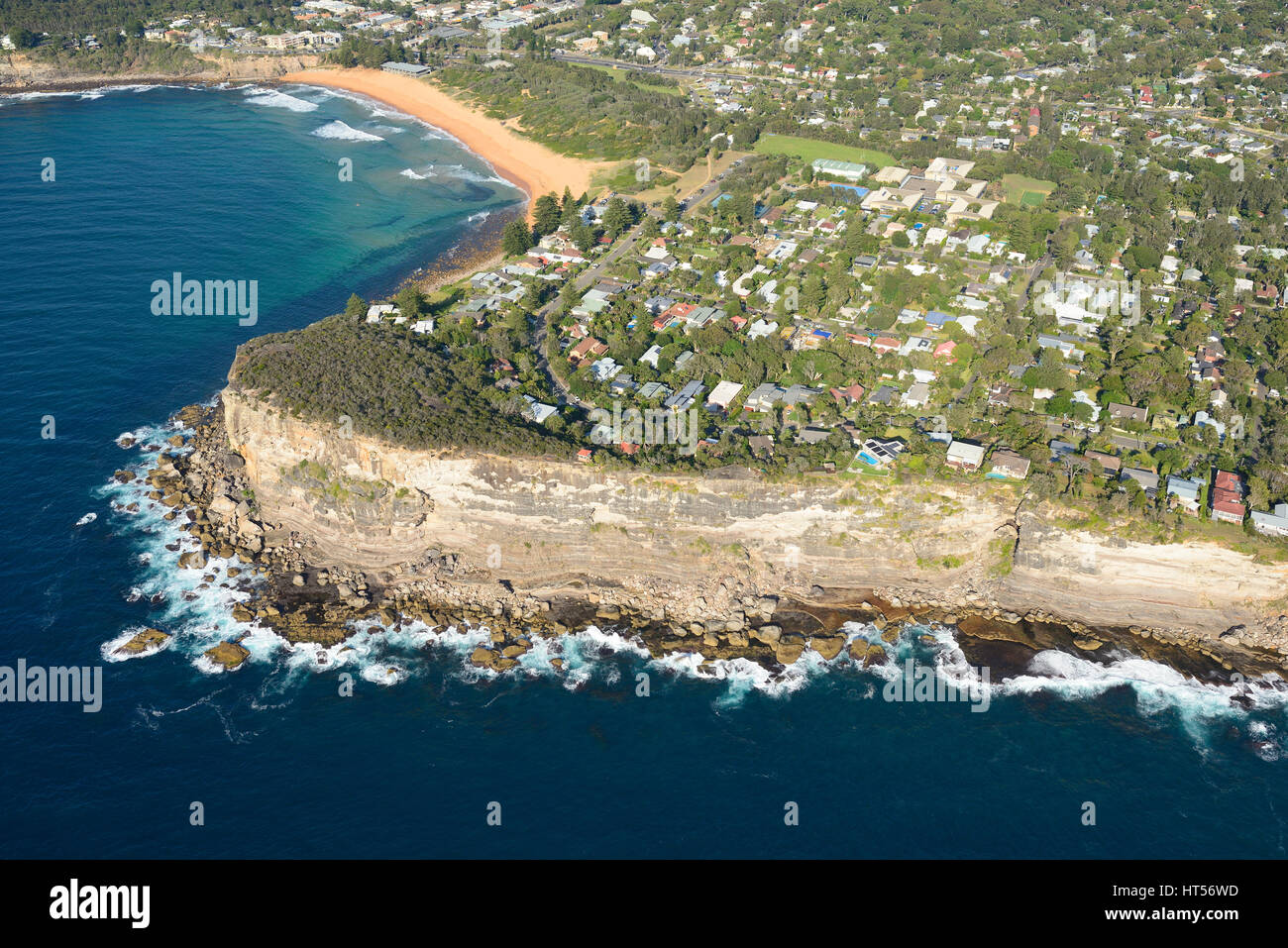 AERIAL VIEW. Picturesque setting of Sydney's Beach Community. Avalon Beach, Sydney, New South Wales, Australia. Stock Photo