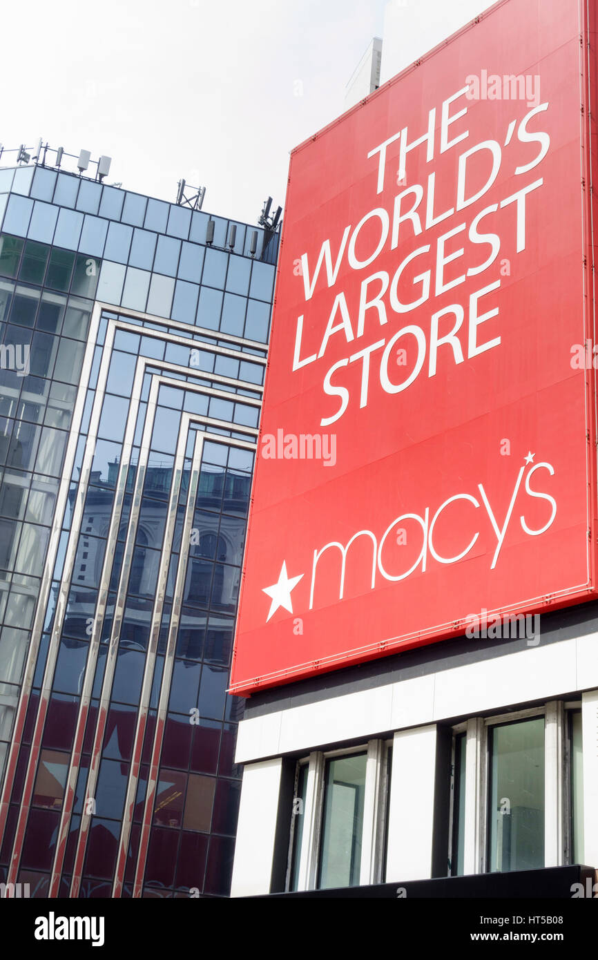 Macy's department store, Herald Square, Manhattan, NYC, USA Stock Photo