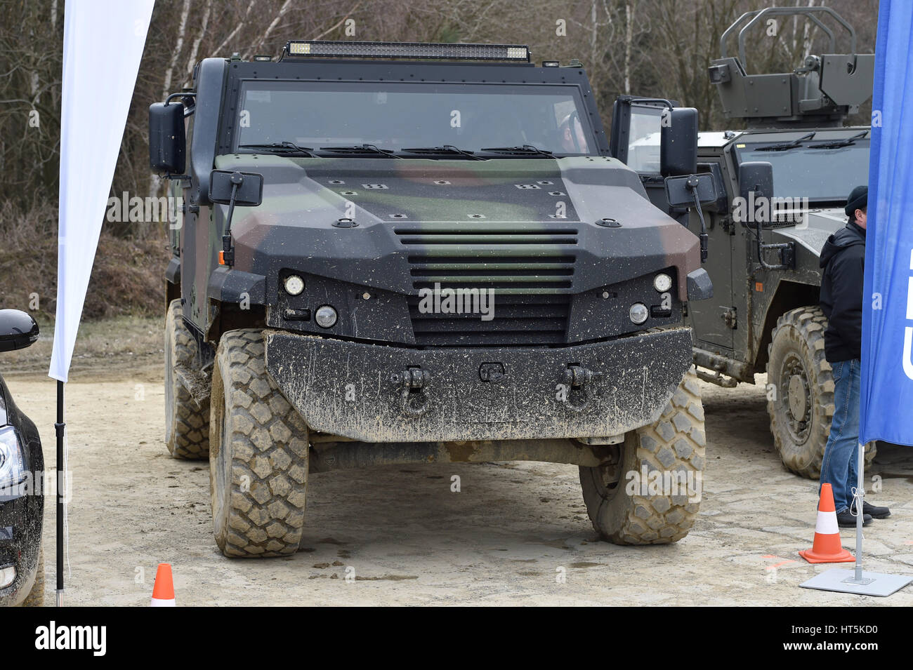 Military vehicles and machinery hi-res stock photography and images - Alamy