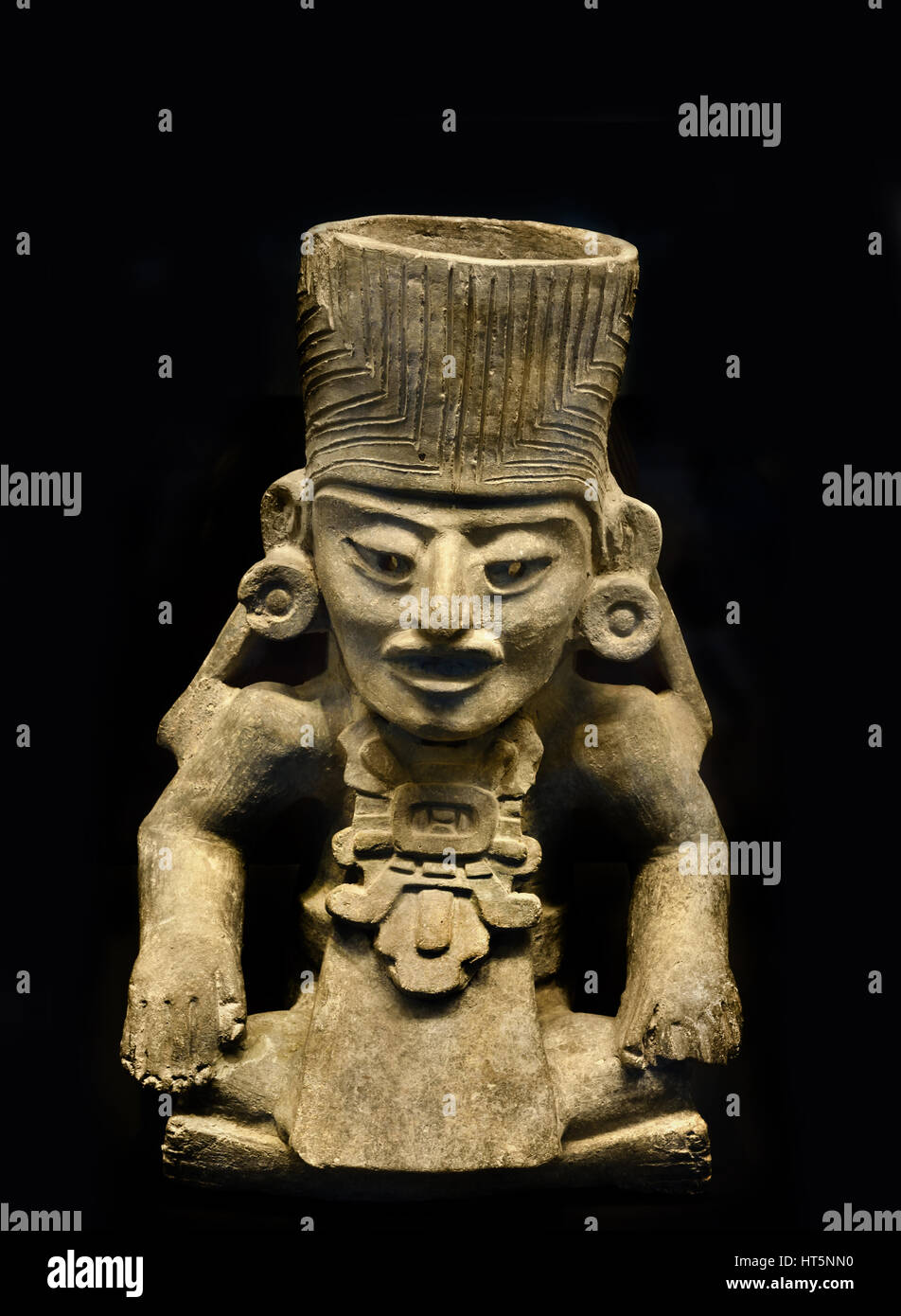 Figurine Clay pot Zapotec  (culture) Zapotecs Civilization  Pre Columbian Mesoamerican  Central America  500 BC  - 900 AD American Stock Photo