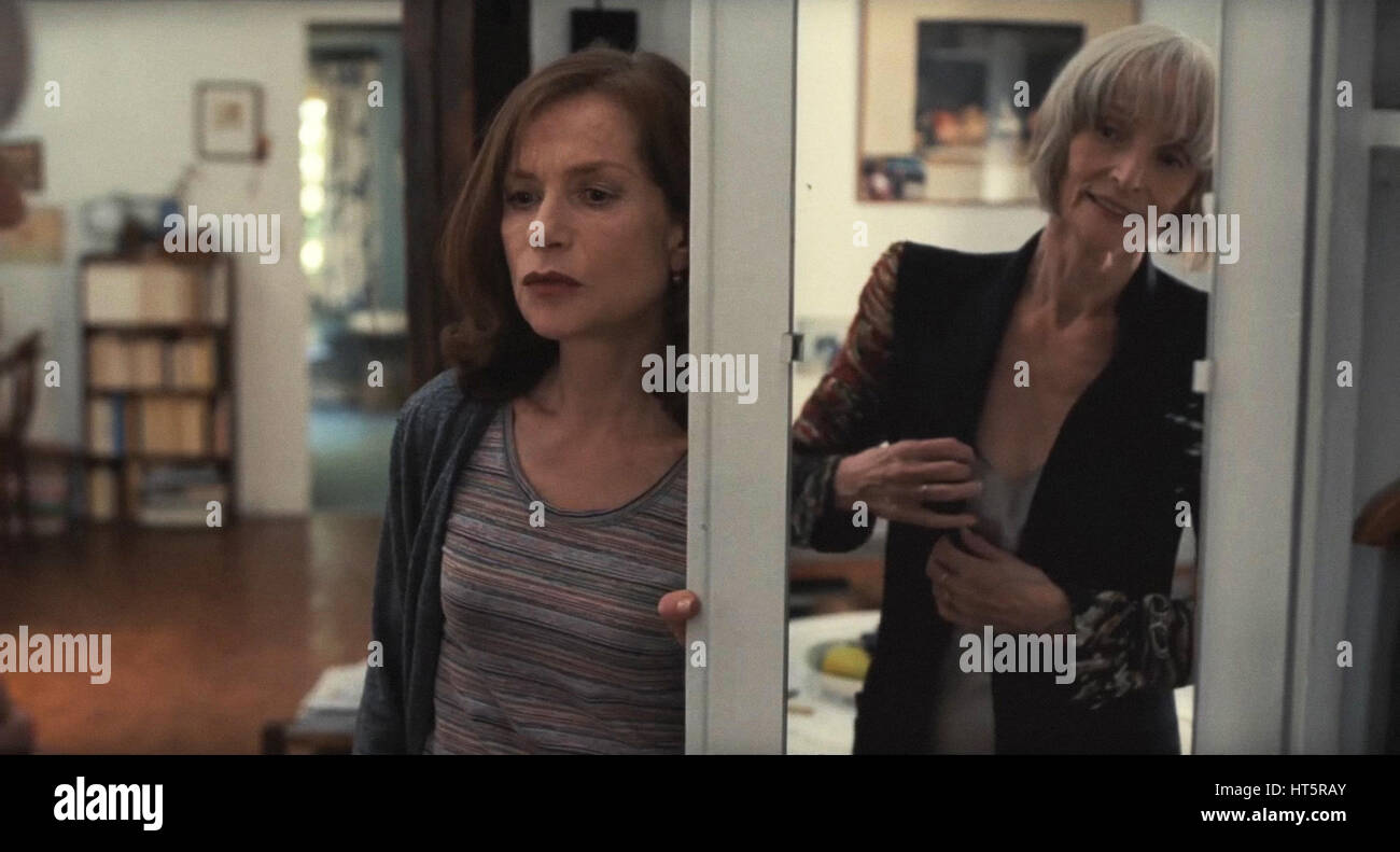 THINGS TO COME, (aka L'AVENIR), from left Isabelle Huppert, Edith Scob