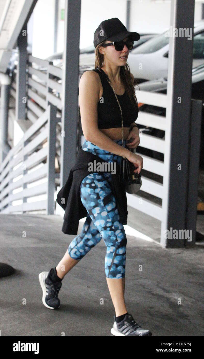 Jessica alba leggings top