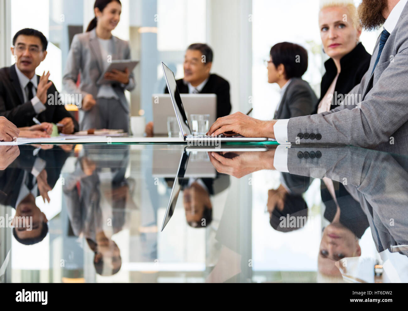 Managerial discussion hi-res stock photography and images - Alamy