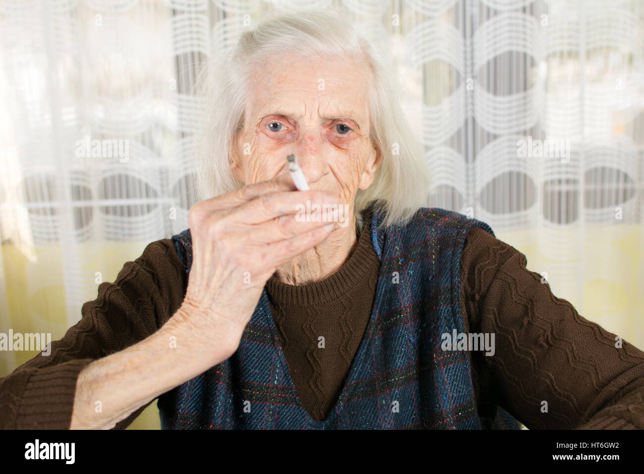 smelling cigarette smoke when not there Even the Smell of Cigarettes Changes How We Use Public Spaces