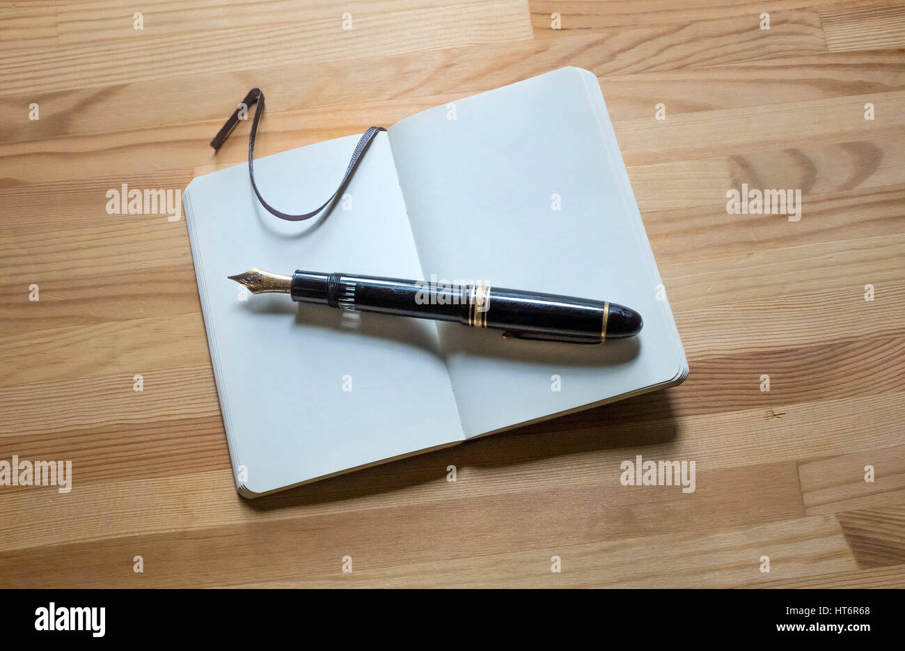 Montblanc small fountain pen hot sale