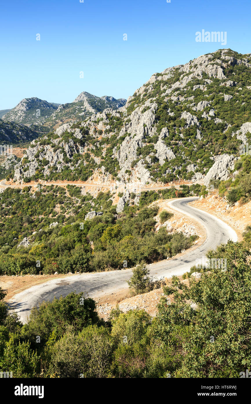 Windy road hi-res stock photography and images - Alamy