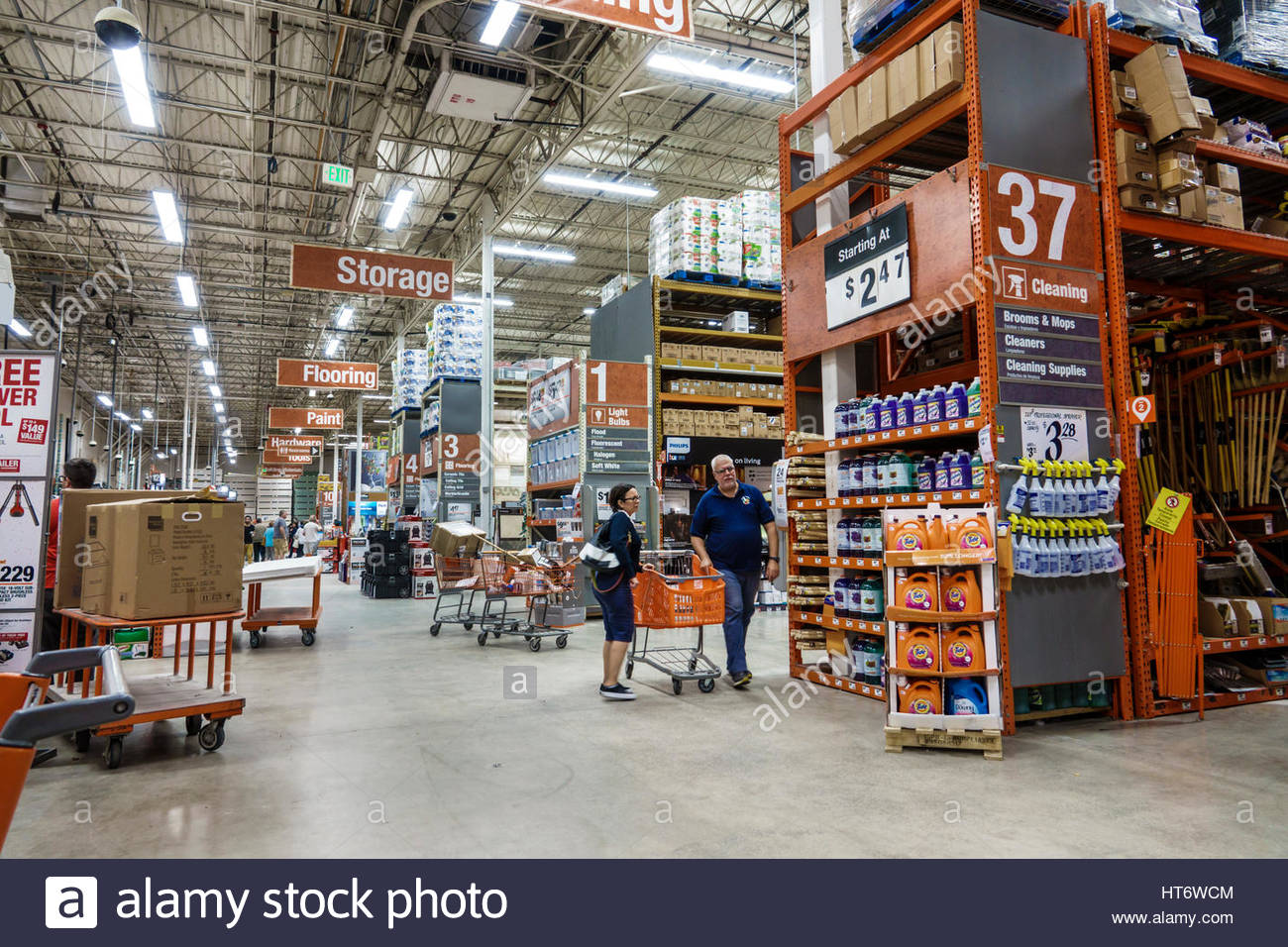 Home Depot Store Interior High Resolution Stock Photography and Images