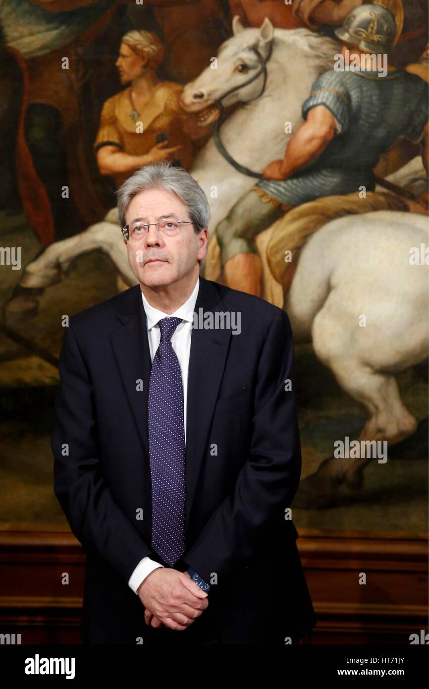 Italy's Prime Minister Paolo Gentiloni, Chigi Palace, Rome, Italy, March 06, 2017    Credit © Remo Casilli/Sintesi/17�Թ����� Stock Photo Stock Photo