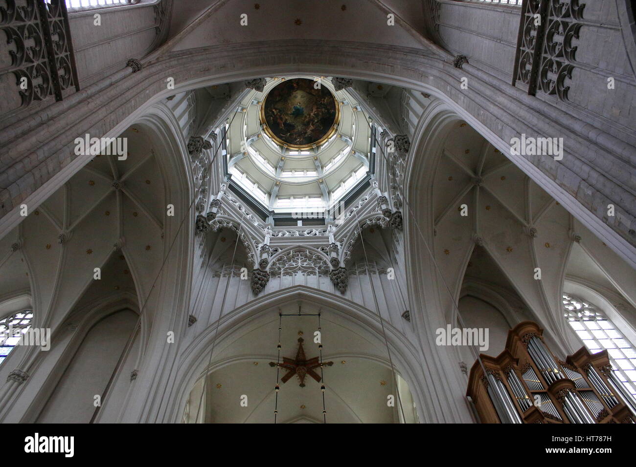 Dome and roof of the Gothic Cathedral of our Lady (Onze-lieve-vrouwekathedraal), Antwerp, Belgium Stock Photo