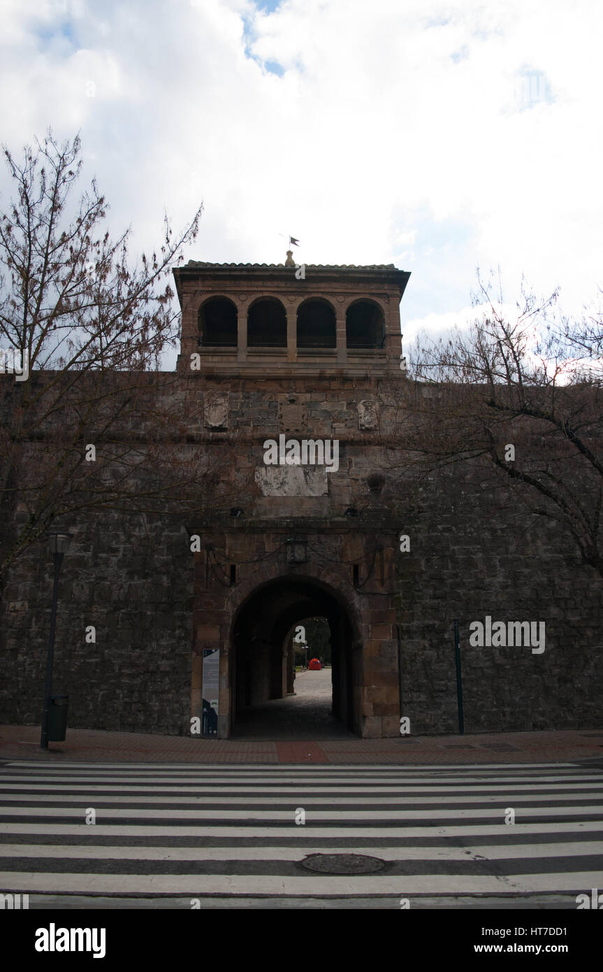 Spain: pedestrian crossing and the entrance gate to the Citadel, a pentagonal star fort built by King Philip II to fortify the Old City of Pamplona Stock Photo