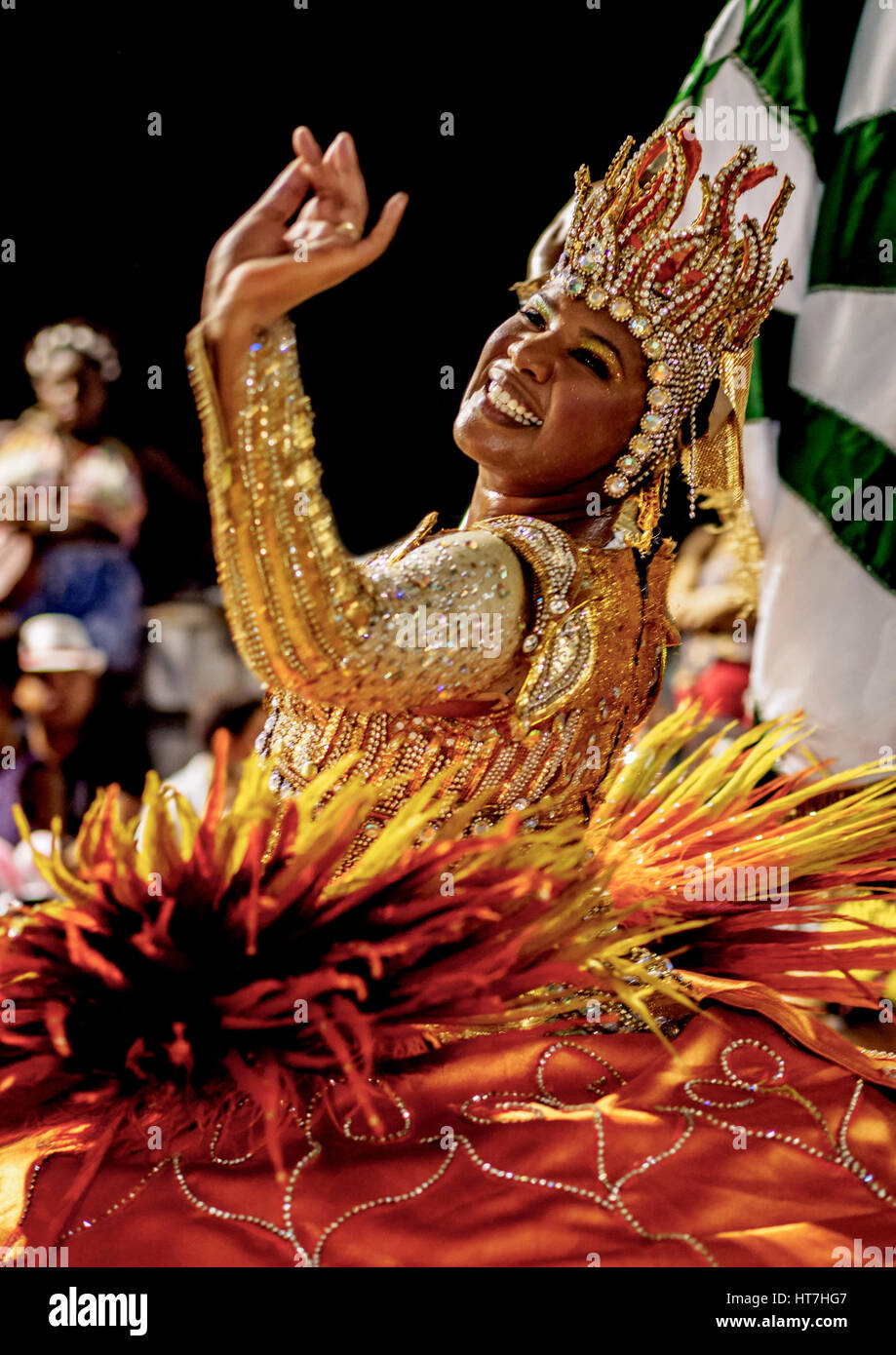 Samba dancer brazil hi-res stock photography and images - Alamy