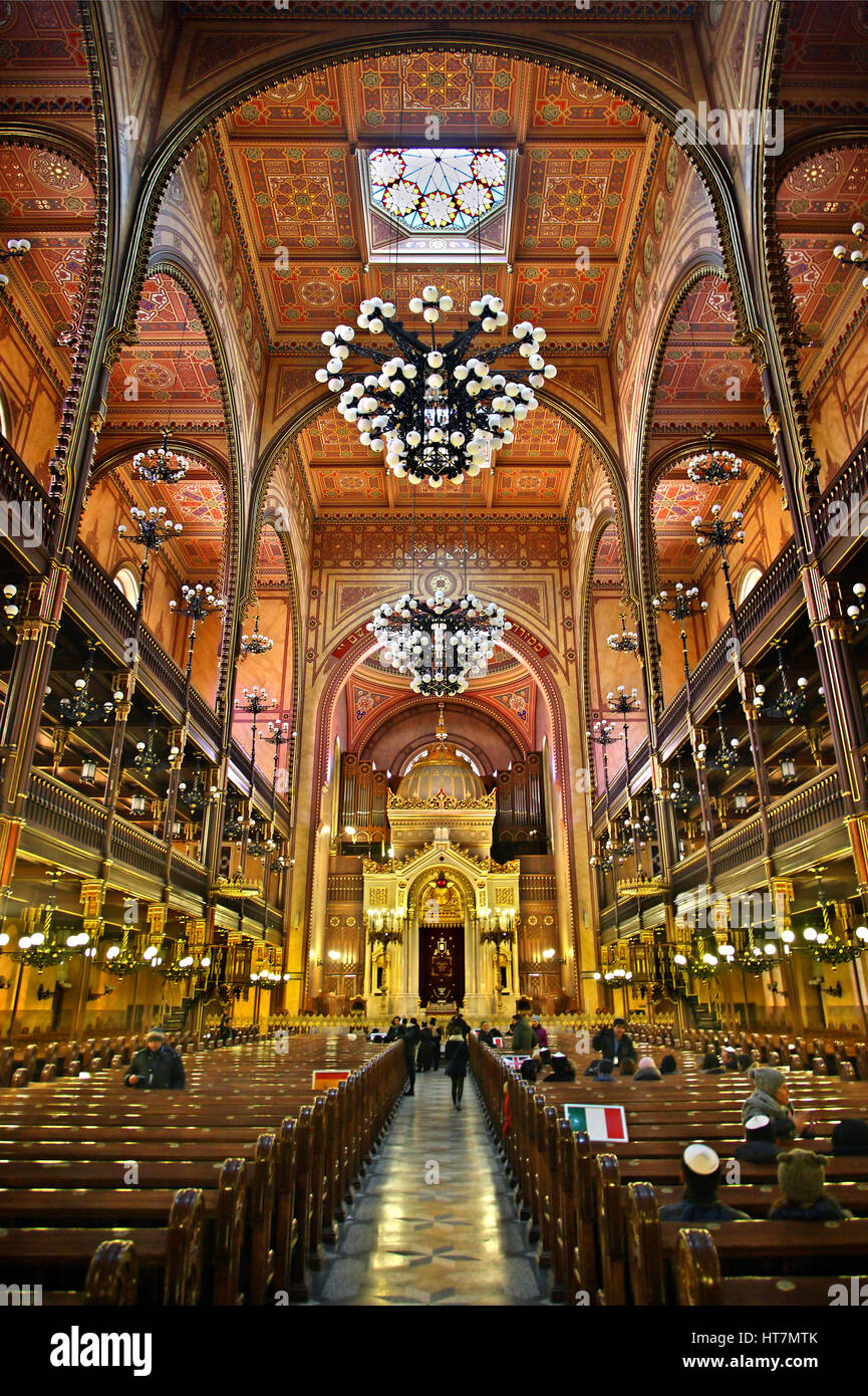 File:Sinagoga de Budapest.jpg - Wikimedia Commons