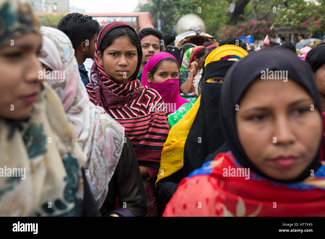 Dhaka, Bangladesh. 8th March 2017. Bangladeshi activists and garment workers attend a rally in front of National Press Club during International Women's Day in Dhaka, Bangladesh on March 08, 2017. Several women's organization demanded equal treatment, improvement of work safety conditions and measures to tackle violence against women. Credit: zakir hossain chowdhury zakir/Alamy Live News Stock Photo