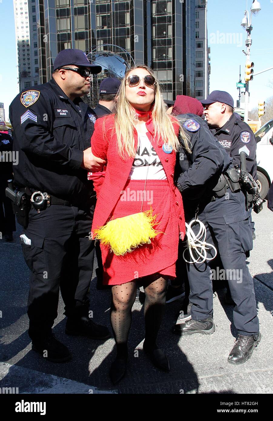 Woman wearing trump t shirt hi-res stock photography and images - Alamy