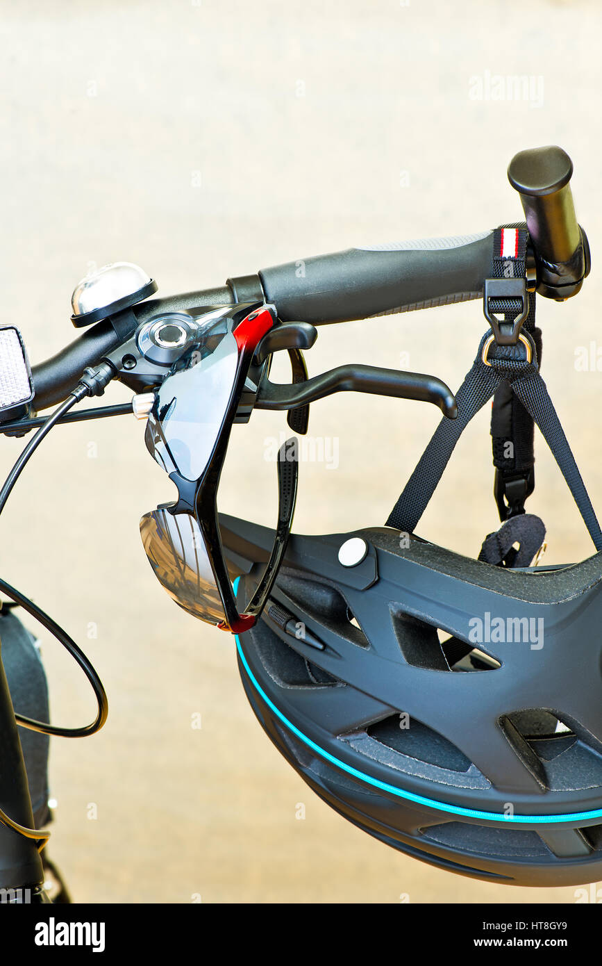 Shiny safety helmet hi-res stock photography and images - Alamy
