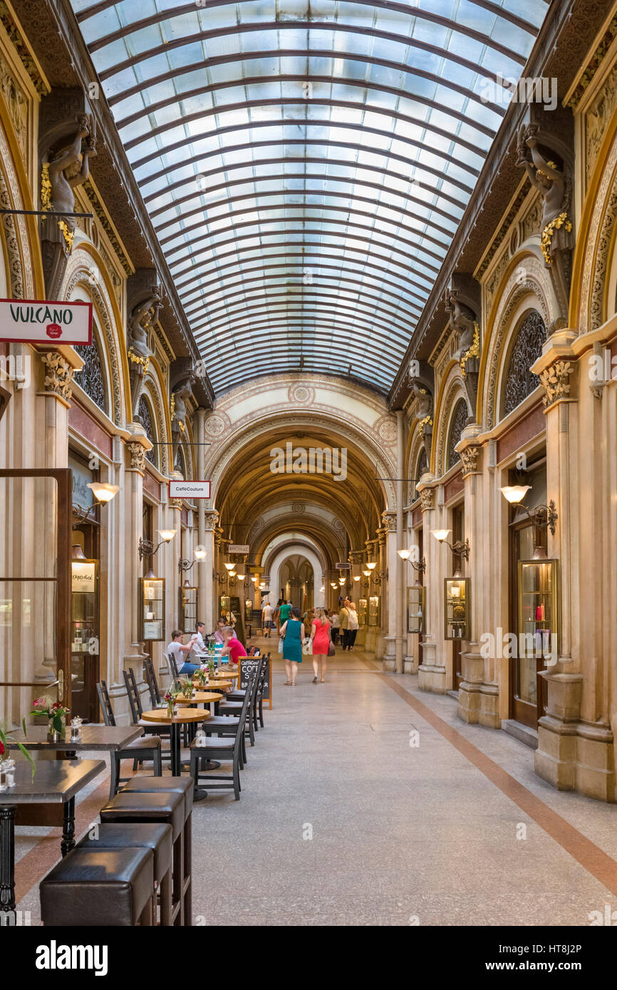Cafe and shops in the Freyung Passage, Palais Ferstel, Innere Stadt, Vienna, Austria Stock Photo