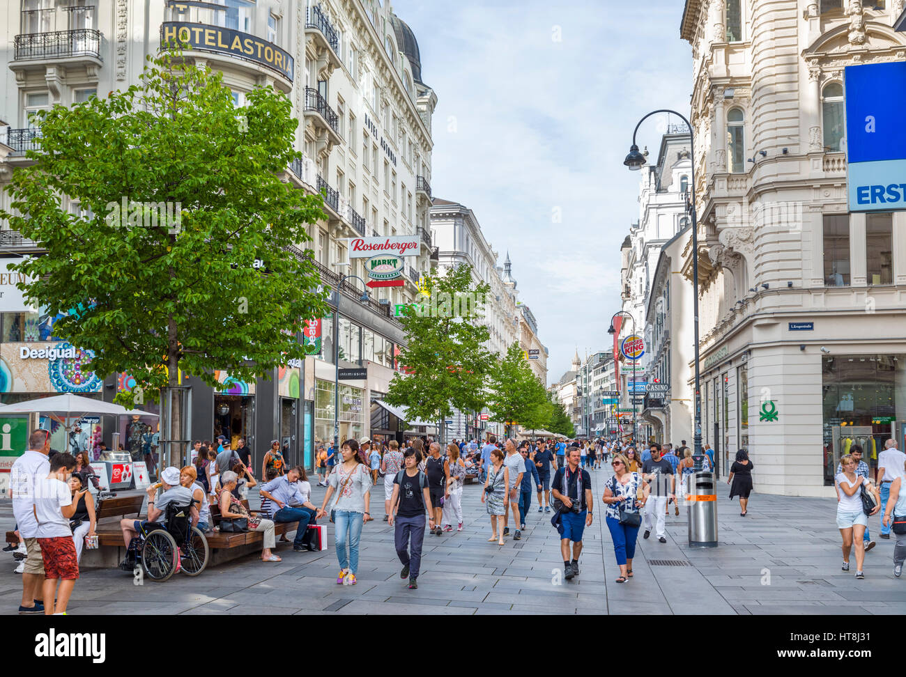 Vienna Street Scene Hi Res Stock Photography And Images Alamy