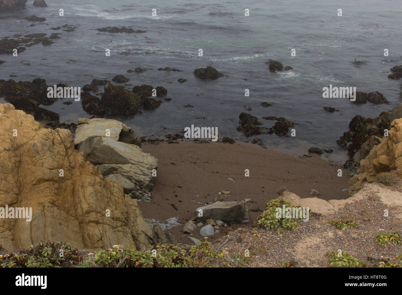 Central california coastal erosion hi-res stock photography and images ...