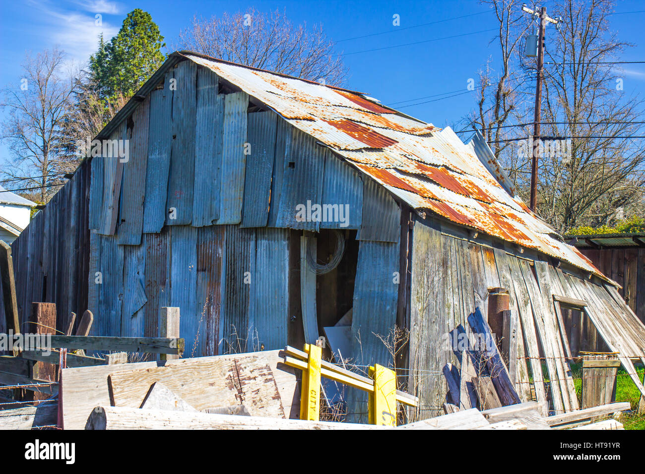 Building Falling Down Stock Photos &amp; Building Falling Down ...