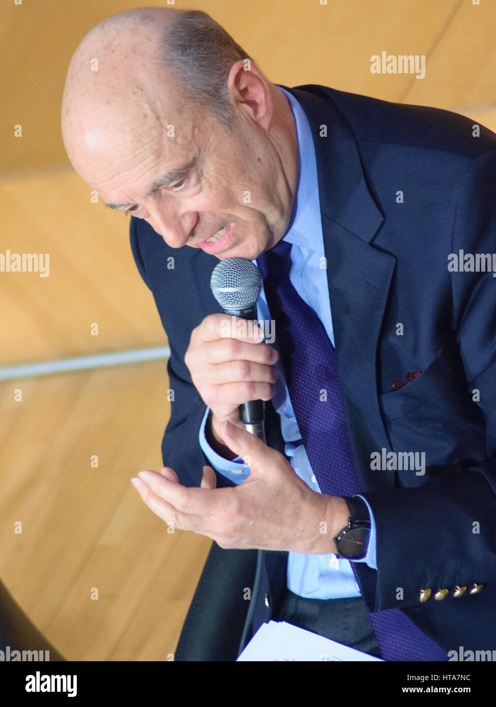 Paris, France. 08th Mar, 2017. Alain JUPPE, former French Prime Ministre and Minister of Foreign Affairs, is giving a conference at the Paris School of International Affairs (PSIA), part of Sciences Po Paris. Credit: Laurent Poinet/Alamy Live News Stock Photo