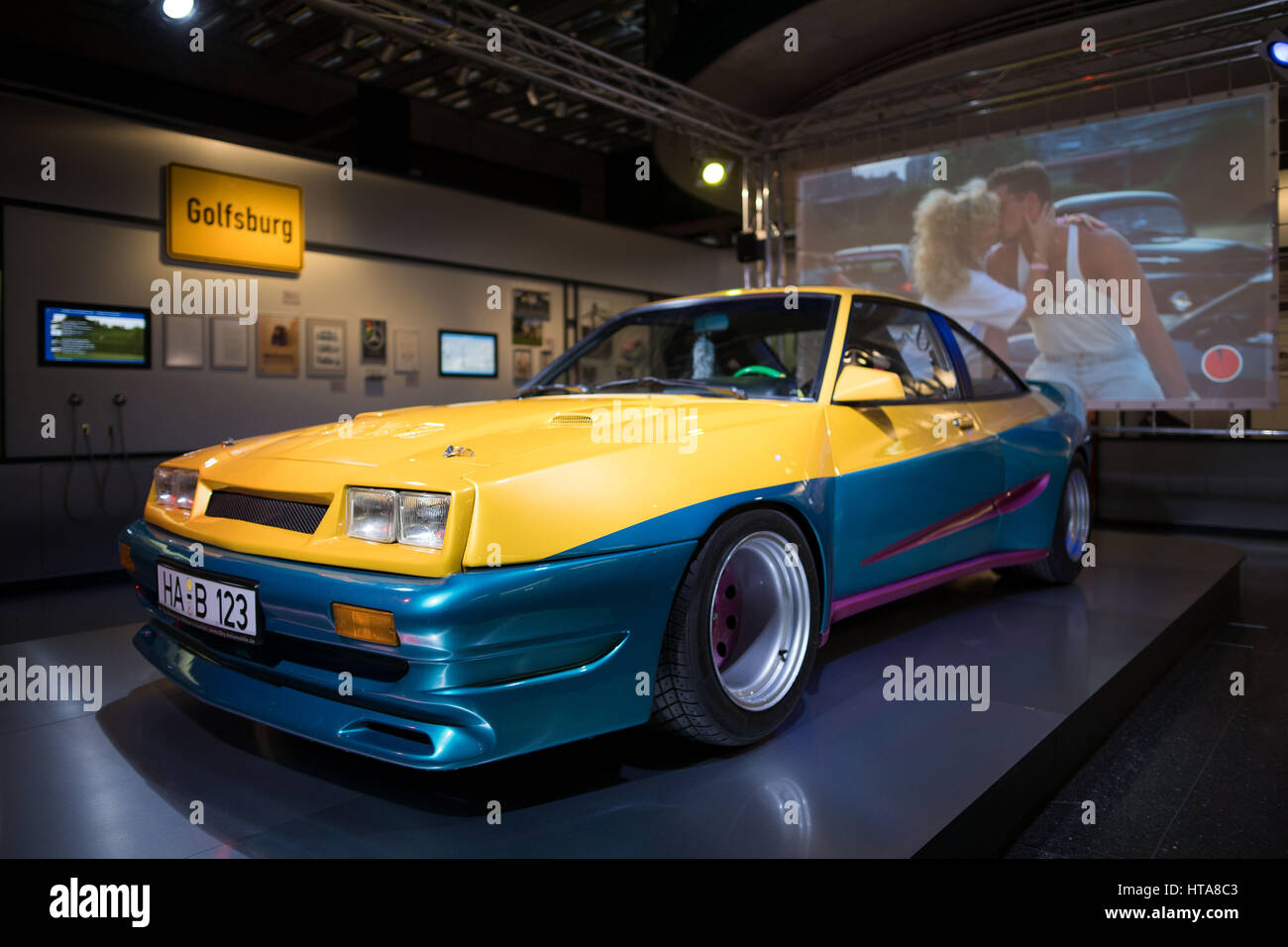 Bonn, Germany. 09th Mar, 2017. An Opel Manta on display in the History House museum in Bonn, Germany, 09 March 2017. The museum's exhibition 'Loved, Used, Hated' ('Geliebt, Gebraucht, Gehasst') takes up the theme of Germans' relationships with their cars and runs through to January 2018. Photo: Marius Becker/dpa/Alamy Live News Stock Photo
