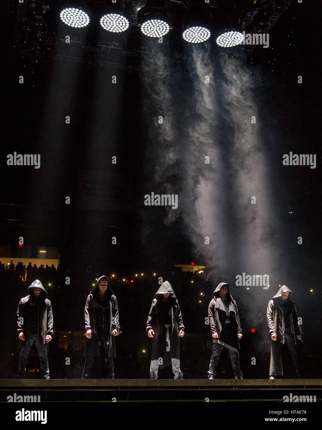 Rosemont, Illinois, USA. 23rd May, 2015. JORDAN KNIGHT, DONNIE WAHLBURG, JOEY MCINTYRE, DANNY WOOD and JONATHAN KNIGHT of New Kids on the Block perform live on the NKOTB Main Event Tour at Allstate Arena in Rosemont, Illinois Credit: Daniel DeSlover/ZUMA Wire/Alamy Live News Stock Photo