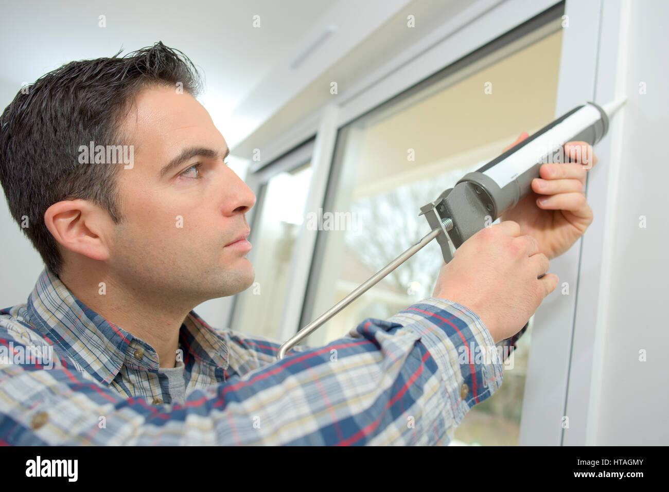 Caulking tools hires stock photography and images Alamy